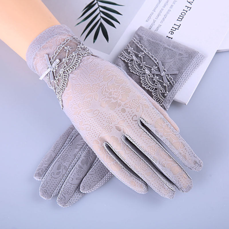 <tc>1950's</tc> Retro Pin Up Lace Gloves