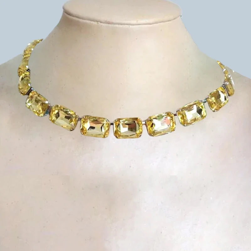 <tc>Años 50</tc> Collar retro con diamantes de imitación <tc>M</tc>onaco